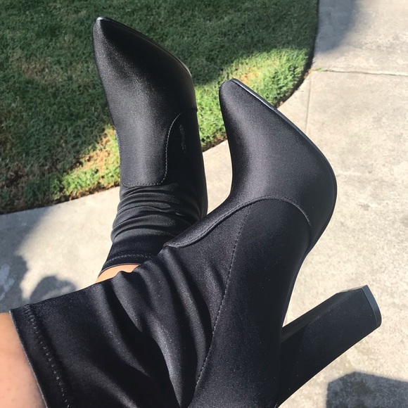 New Black stretchy chunky heel boots 7.5 - Picture 2 of 8